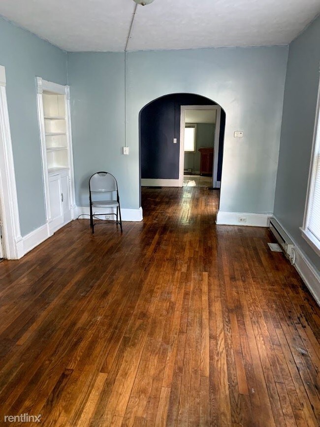 Building Photo - 1344 Lafayette Ave NE