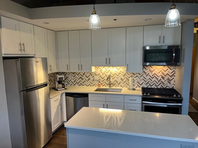 Foto del edificio - 2210 W Wabansia Ave