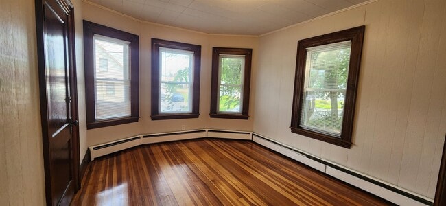 Building Photo - 68 Claremont Ave