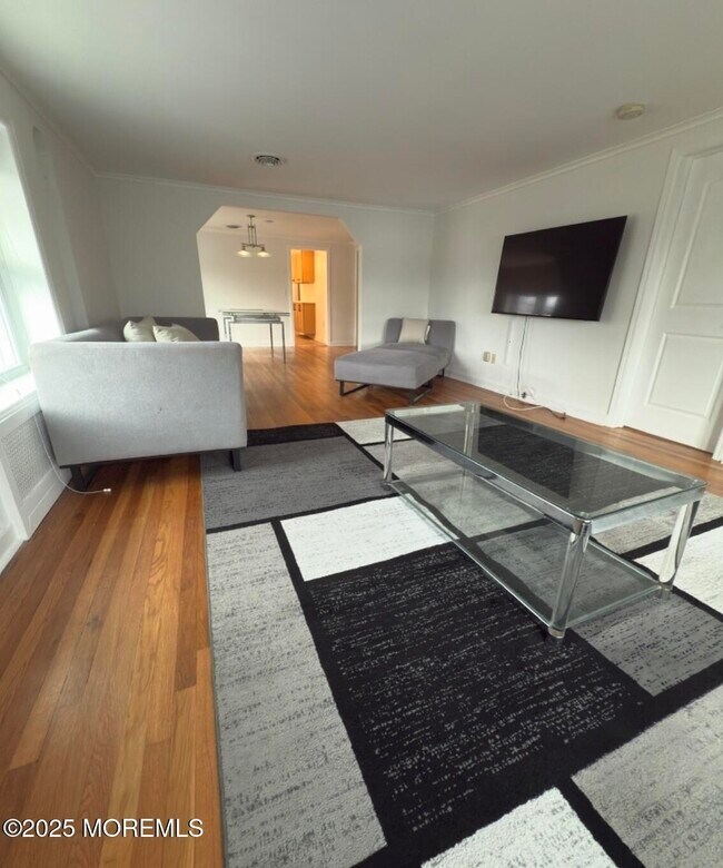 Building Photo - 139 Brighton Ave