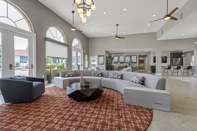 Foto del edificio - Palm Isles Apartments