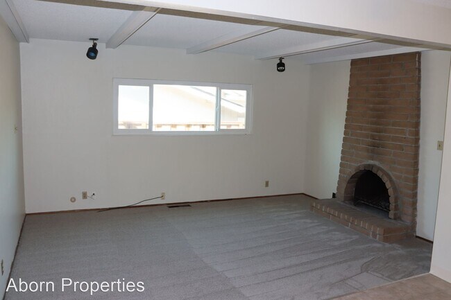 Foto del edificio - 3 br, 2 bath House - 3205 Knights Bridge Rd