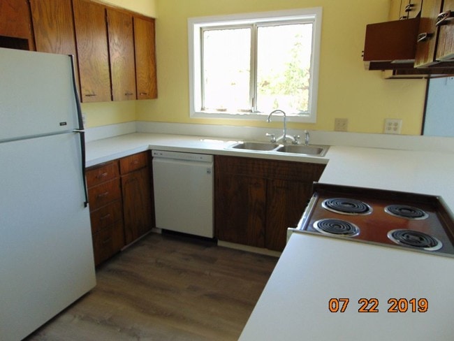 Building Photo - East Medford 3-bedroom Home