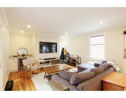 Building Photo - 34 Gilman St