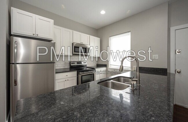Foto del edificio - 2029 N College Ave