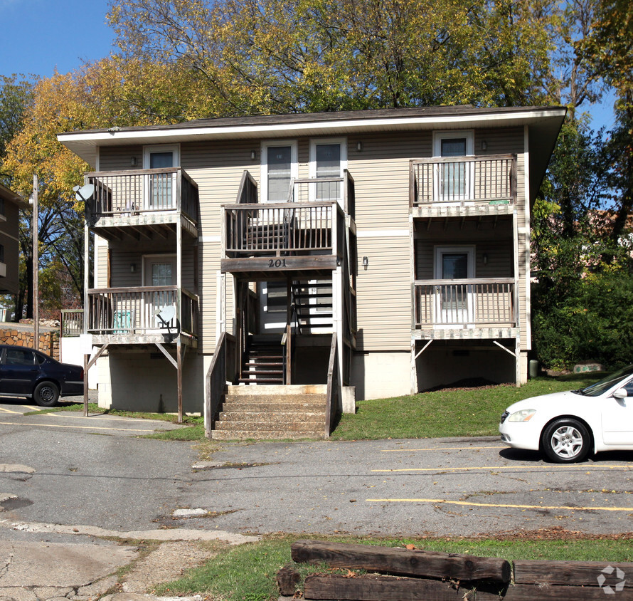 Building Photo - Barton Oaks Apartments