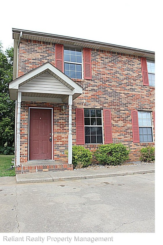 105 Hickory Ter, Clarksville, TN 37040 Condo for Rent in Clarksville