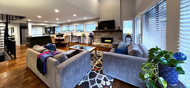 The living area is on the 2nd floor - 8710 Park Ln