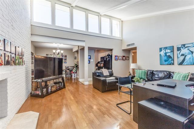 Foto del edificio - 5908 Sandhurst Ln