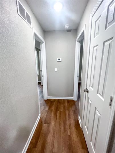 Primary Photo - 502 W Culton St