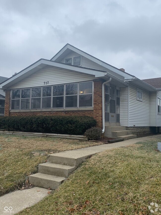 Building Photo - 717 N Emerson Ave