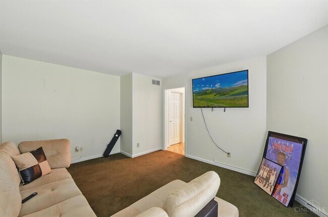 Foto del edificio - 5 Waterview Ct