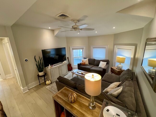 Building Photo - 246 Washington Ave