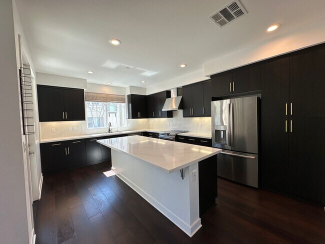 Foto del edificio - Winslow Complex Gem