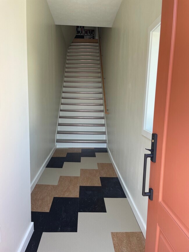 Escaleras - 1306 Pennsylvania Ave