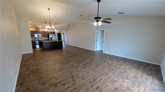 Foto del edificio - 5333 W Customer Ct