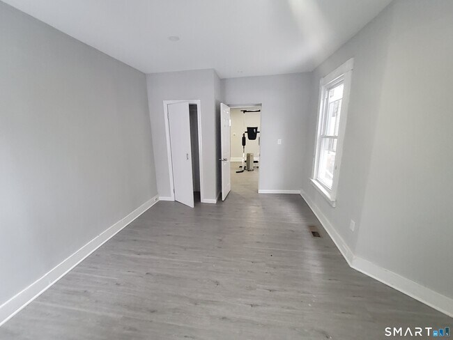 Foto del edificio - 11 Ridgewood St