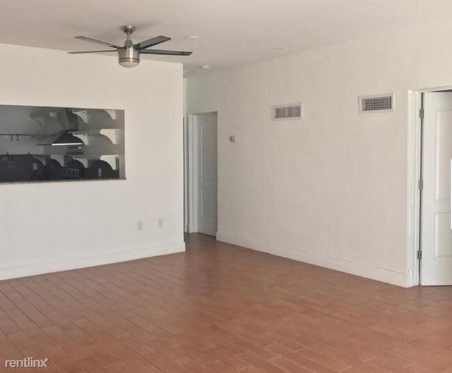 Building Photo - Studio, 1 bath  - 6760 Indian Creek