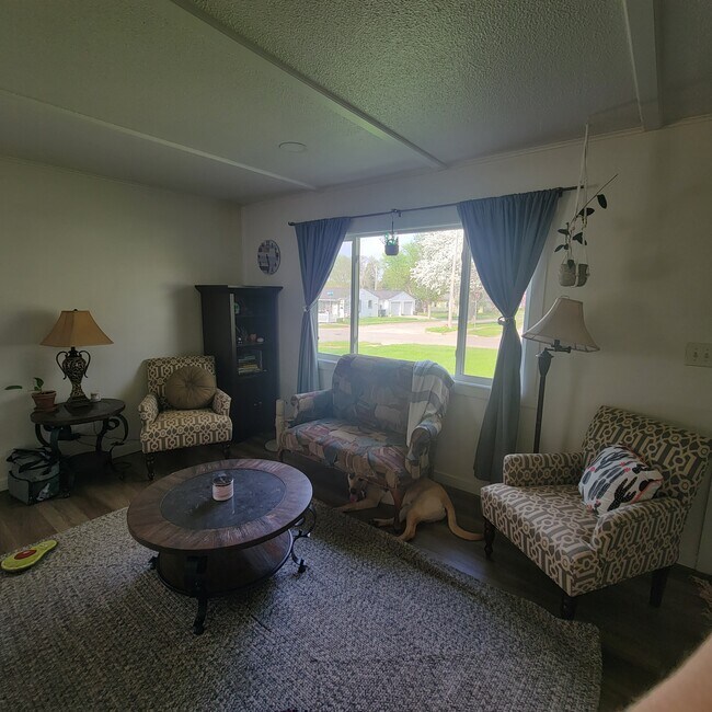 Photo - 1303 Ash St House