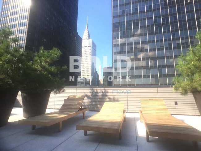 Building Photo - 200 E 39th St