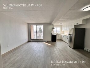 Building Photo - 525 Wyandotte St W