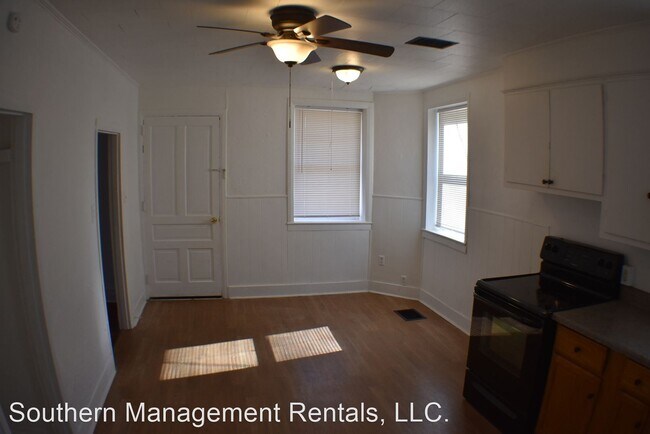 Building Photo - 3 br, 1 bath House - 14458 Boyer Road