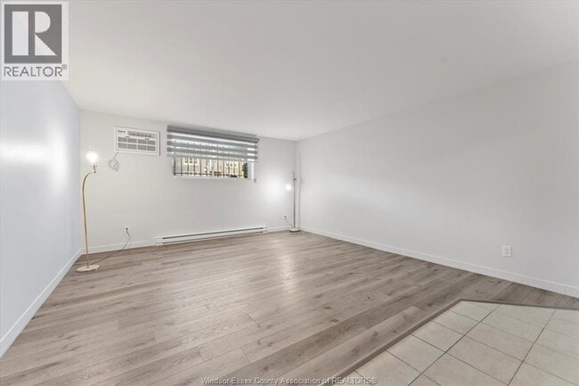 Building Photo - 1160 Howard Ave