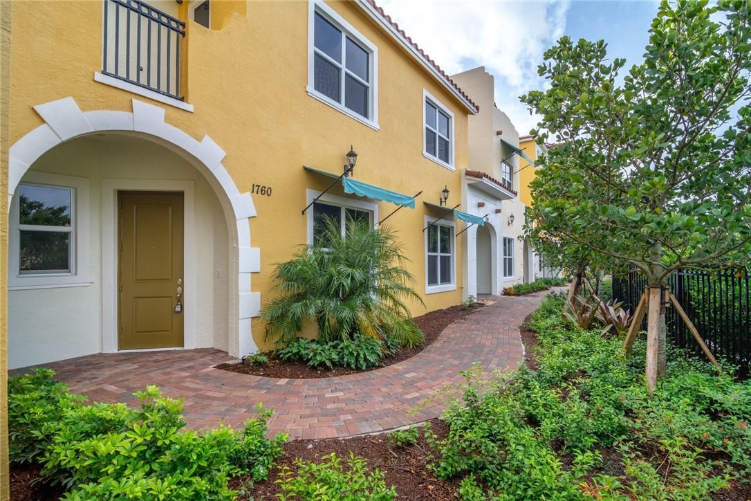 Primary Photo - 1760 NW 124th Plz