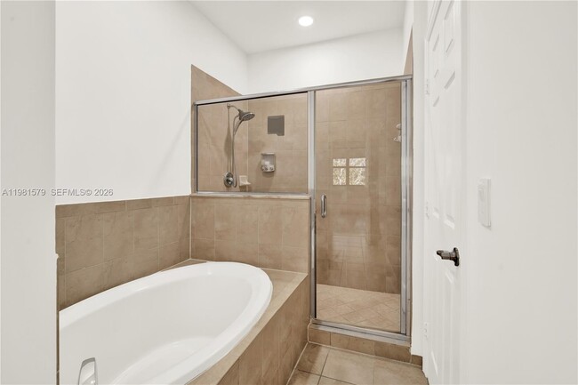 Foto del edificio - 9243 SW 227th Terrace