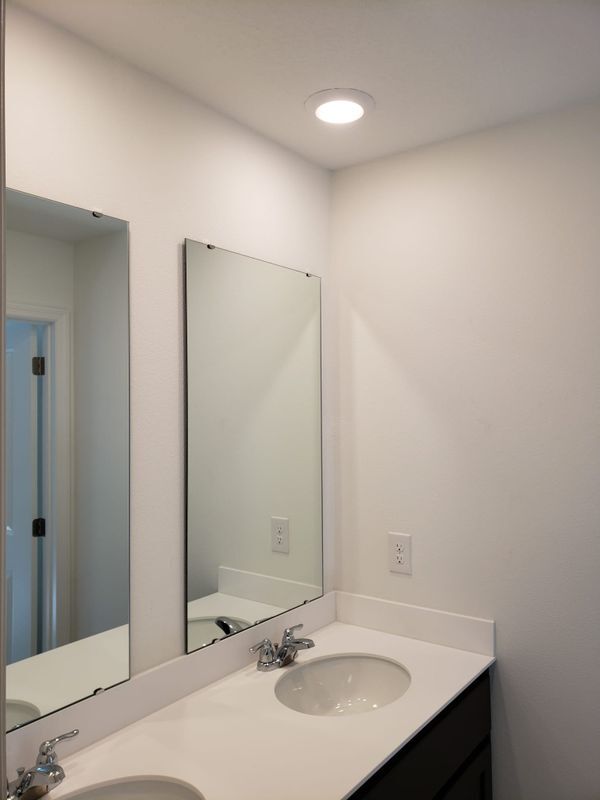 Foto del edificio - 729 W Oak Dr