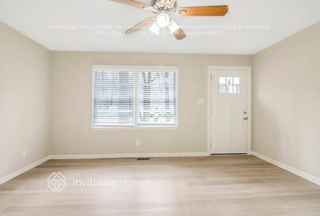 Foto del edificio - 1700 Woodland Rd