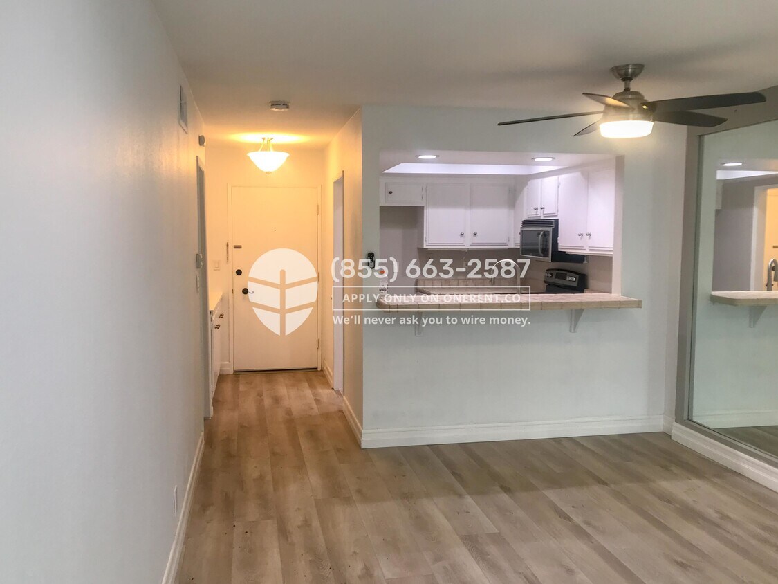 Primary Photo - 278 N Wilshire Ave