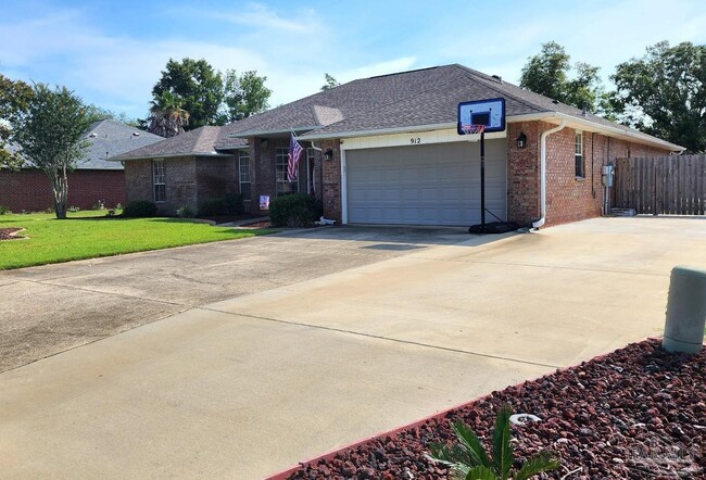 Foto del edificio - 912 Wine Pointe Dr