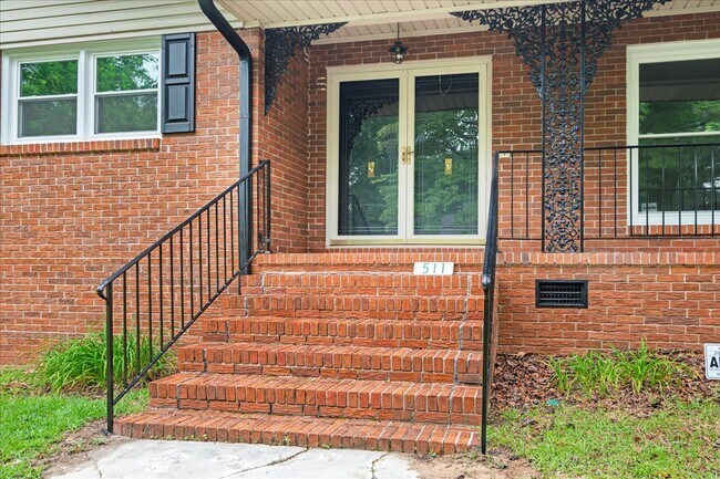 Foto del edificio - 511 Arbor Dr