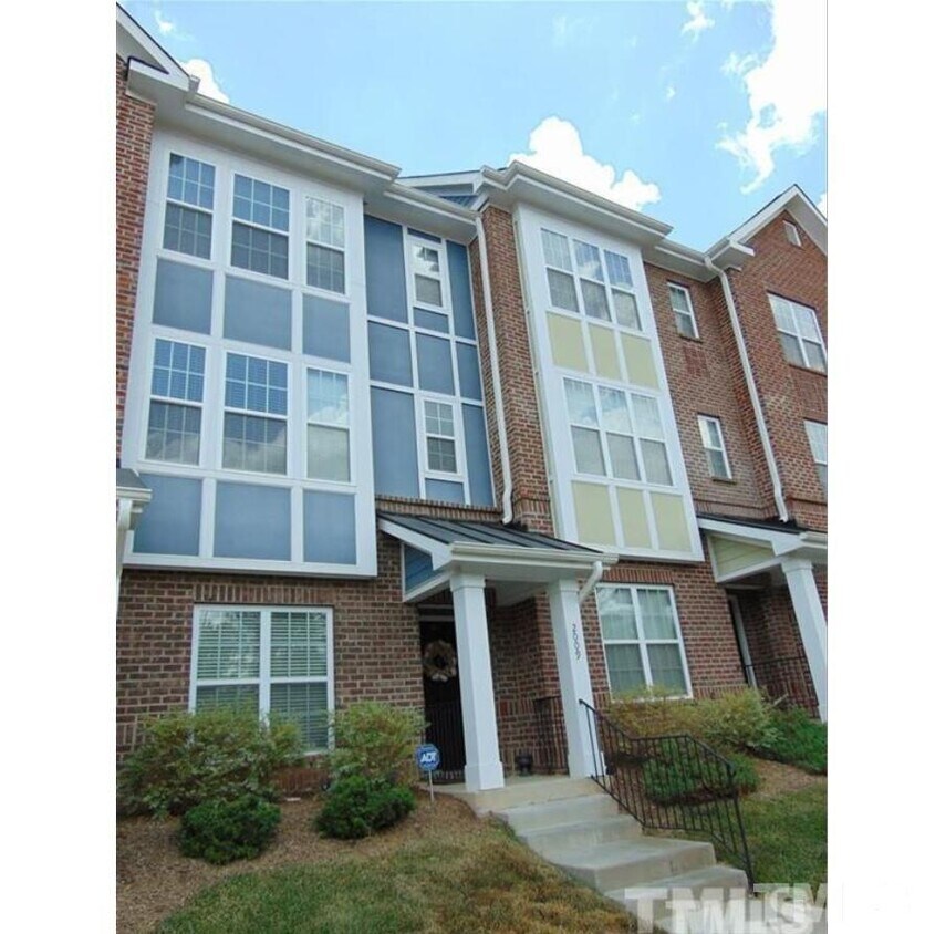 2009 Summerhouse Rd, Cary, NC 27519 Townhome Rentals in Cary NC
