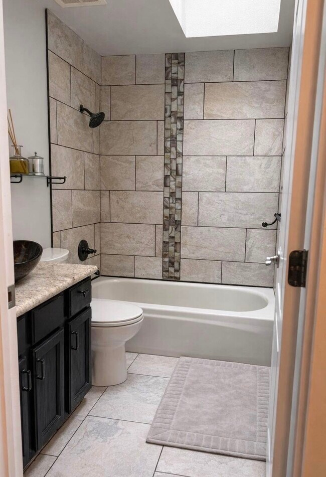 Foto del edificio - 7104 N Deschutes Dr