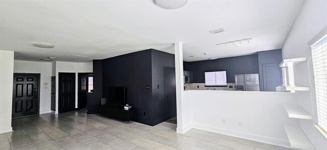Foto del edificio - 7634 Chalk Hill