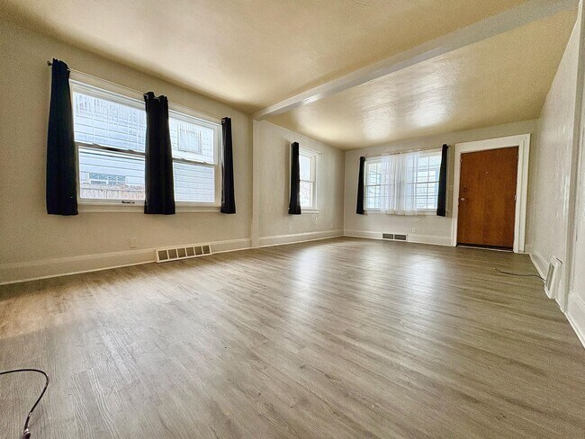 Foto del edificio - 1821 S Taylor St