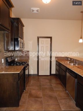 Foto del edificio - 10705 NW 23rd Terrace