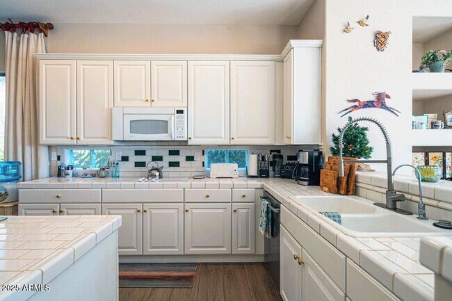 Foto del edificio - 2347 W River Rock Ct