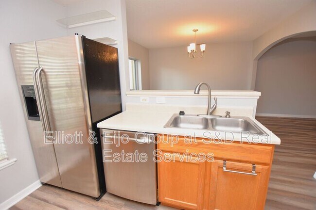 Building Photo - 4080 Dover Terrace Dr