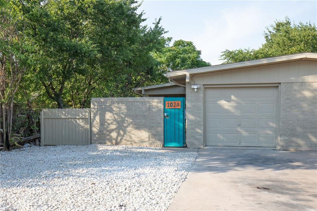 Primary Photo - 102 E Lola Dr