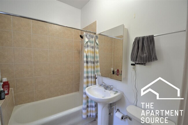 Foto del edificio - 4406 N Rockwell St