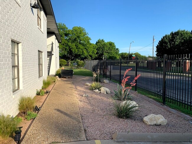 View from parking to front doors - 1325 Bagby Ave
