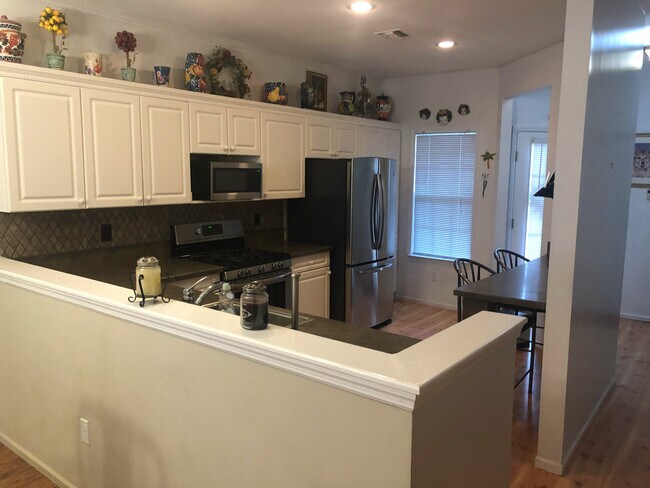 Building Photo - 147 Windward Dr