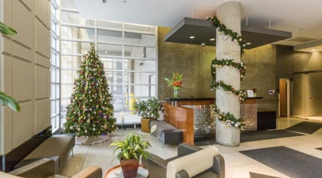 Building Lobby - 700 N Larrabee St