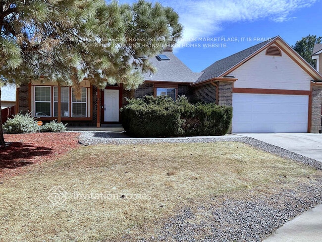 Building Photo - 4672 Biscay St