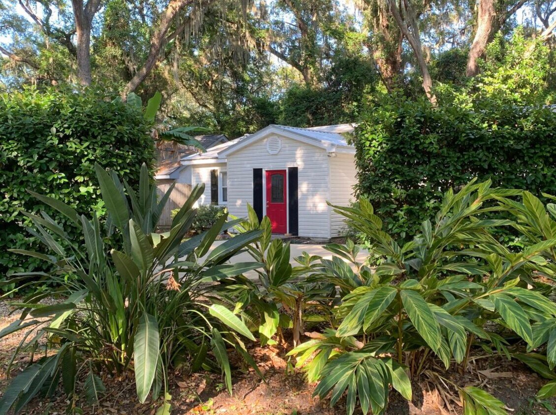 324 Pine St, St. Simons Island, GA 31522 House Rental in St. Simons