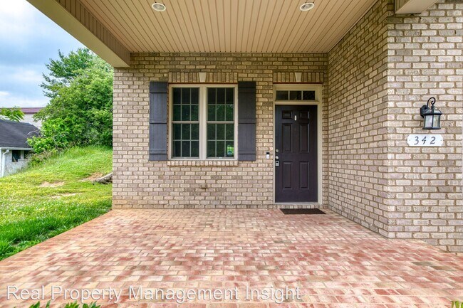 Foto del edificio - 4 br, 3 bath House - 342 Hubbard Street