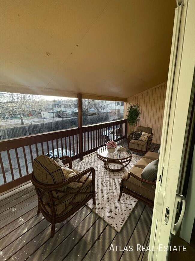Foto del edificio - 1075 Holli Springs Ln